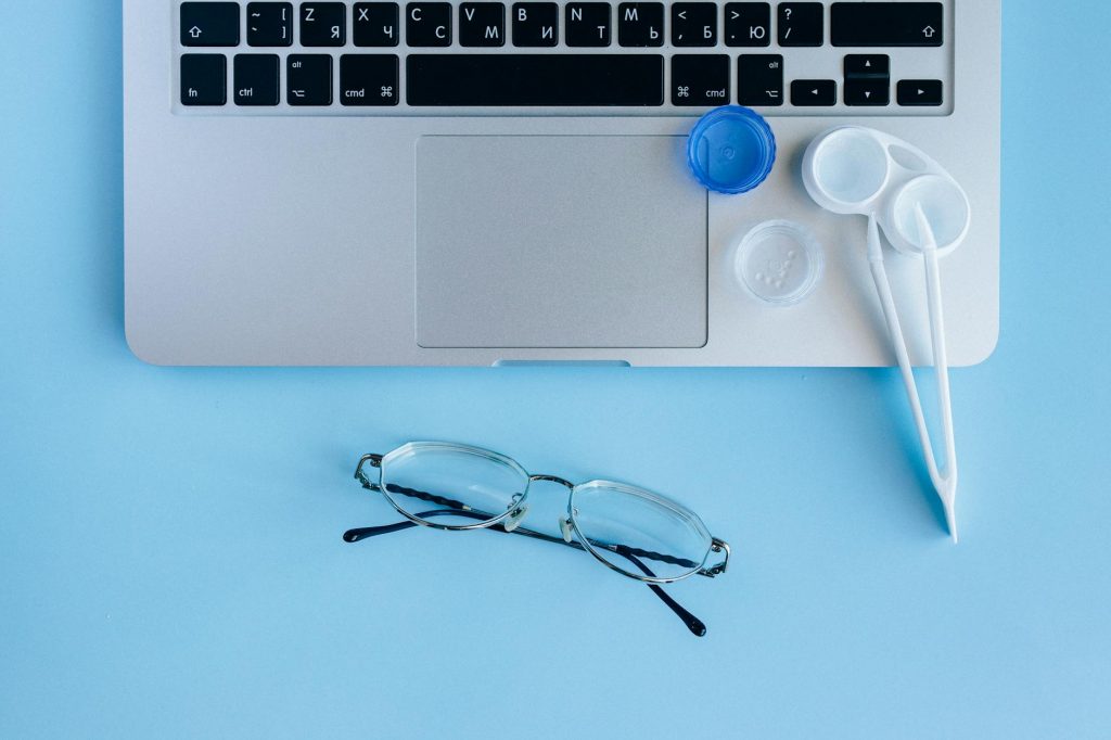 Optikergeschäft in Thüringen profitiert von Digitalisierung und Fördermitteln.